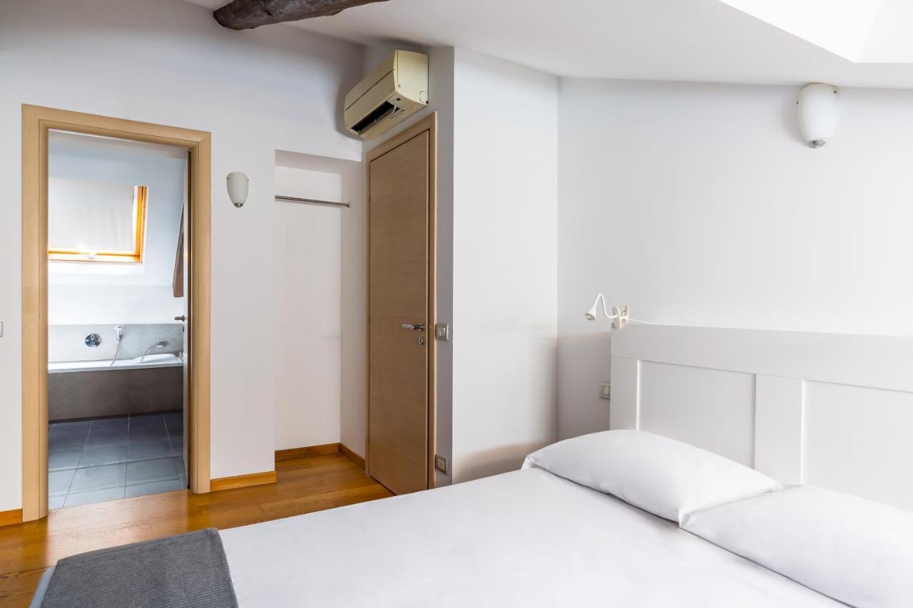 Attico Al Duomo By Napoliapartments Ngoại thất bức ảnh